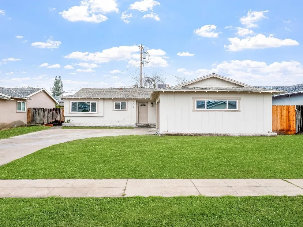  for Sale at 3518 East Flint Way, Fresno, CA 93726