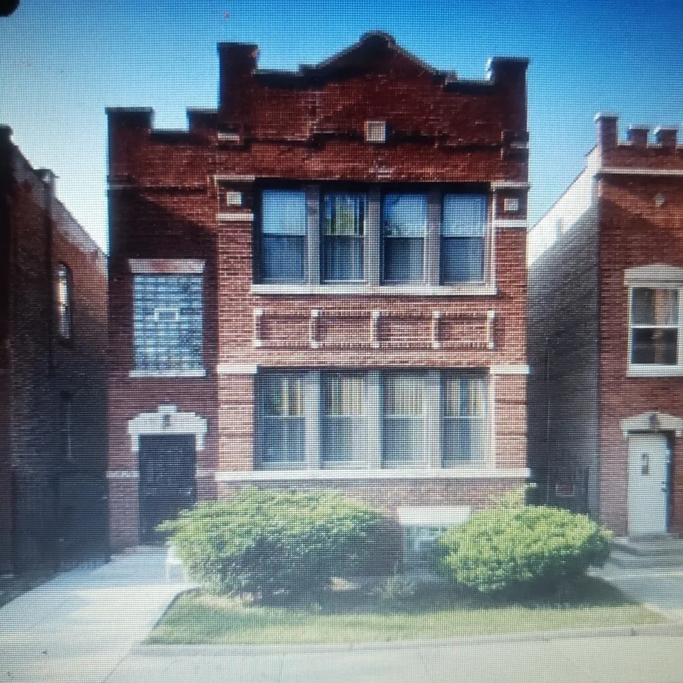 Unit for sale at 5429 W Van Buren Street, Chicago, IL 60644
