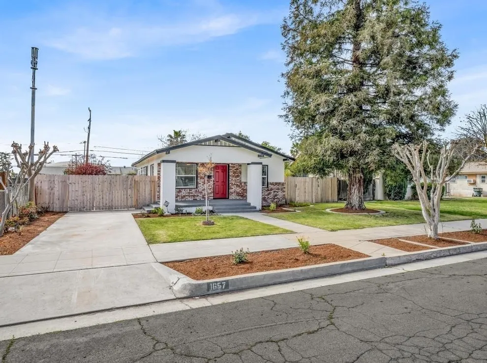  for Sale at 1657 North Vagedes Avenue, Fresno, CA 93705