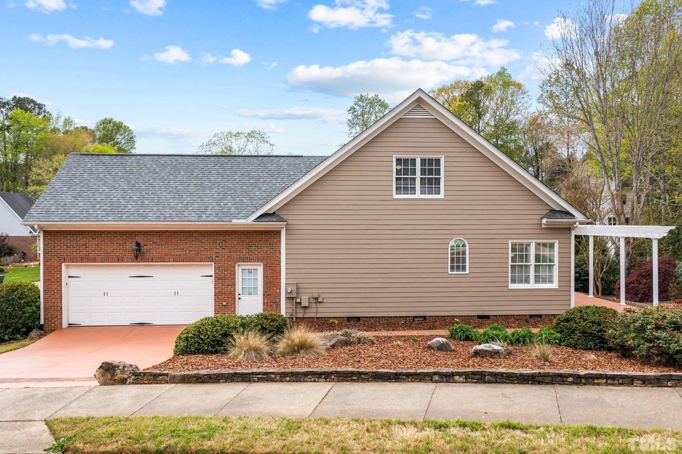 Photo of 1300 Wedgeland Drive, Raleigh, NC 27615