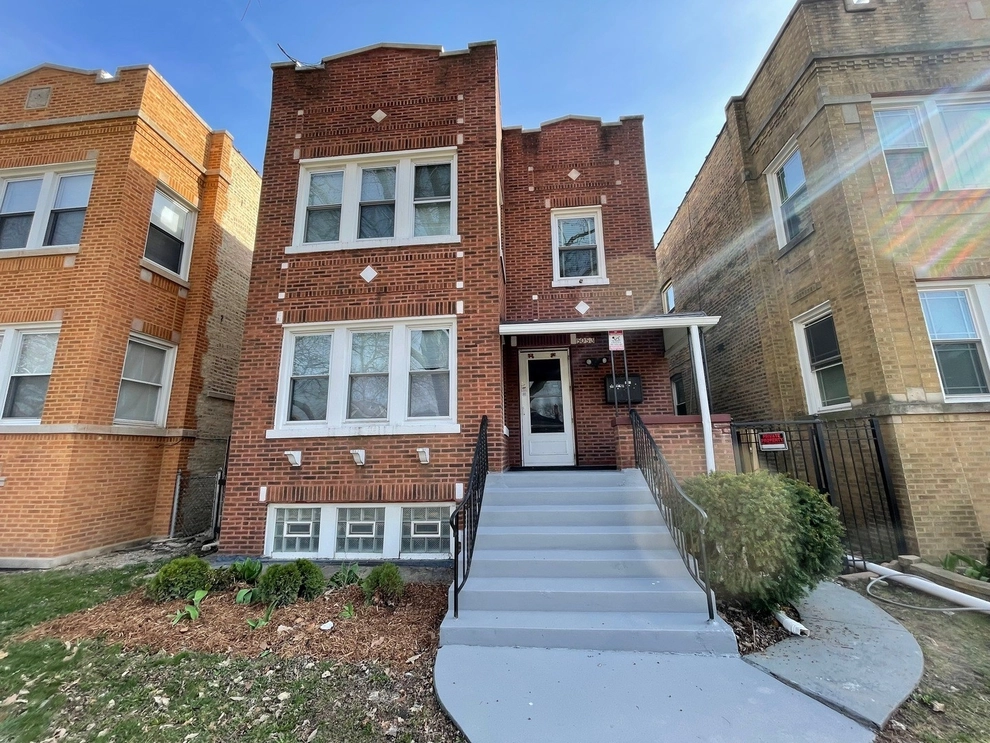 Photo of 5053 West Deming Place, Chicago, IL 60639