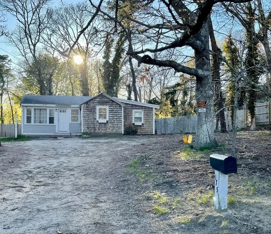 Unit for sale at 175 Telegraph Rd, Dennis, MA 02639
