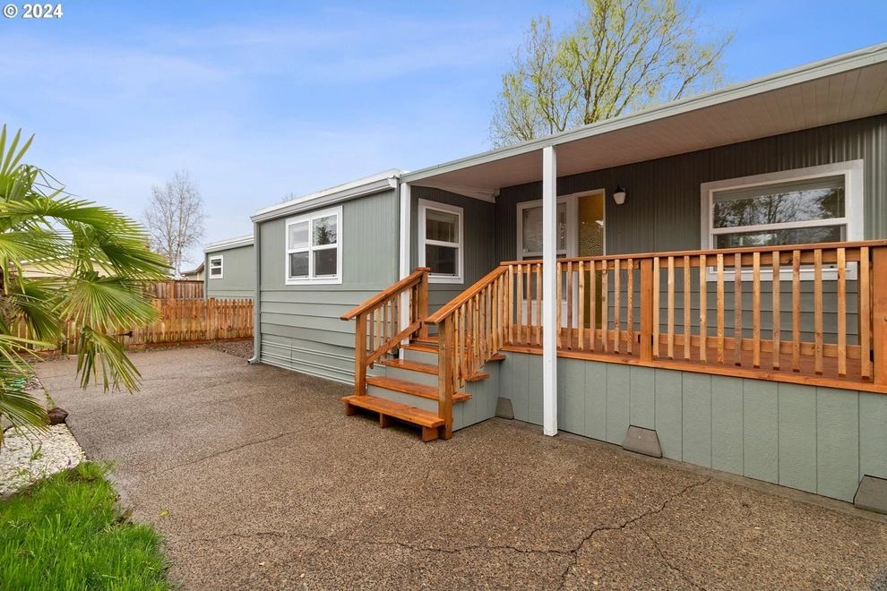 Unit for sale at 570 N 10TH AVE, Cornelius, OR 97113