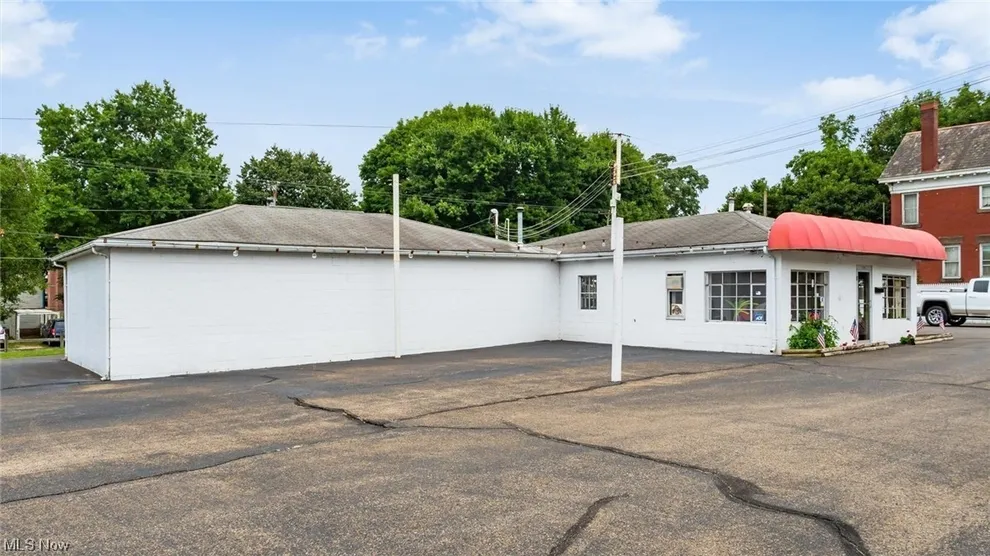 Unit for sale at 414 Putnam Avenue, Zanesville, OH 43701