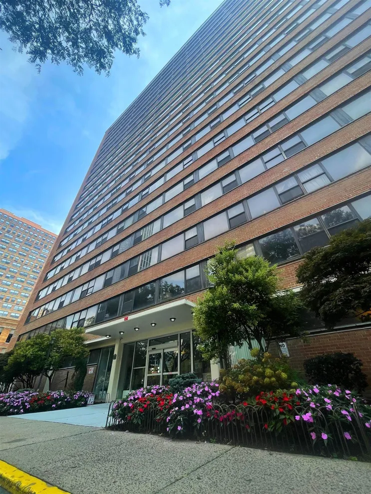 Unit for sale at 135 MONTGOMERY ST, JC, Downtown, NJ 07302