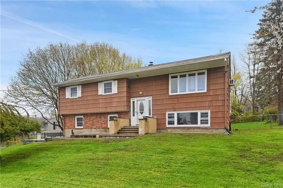 Unit for sale at 8 Morningside Drive, Patterson, NY 12563