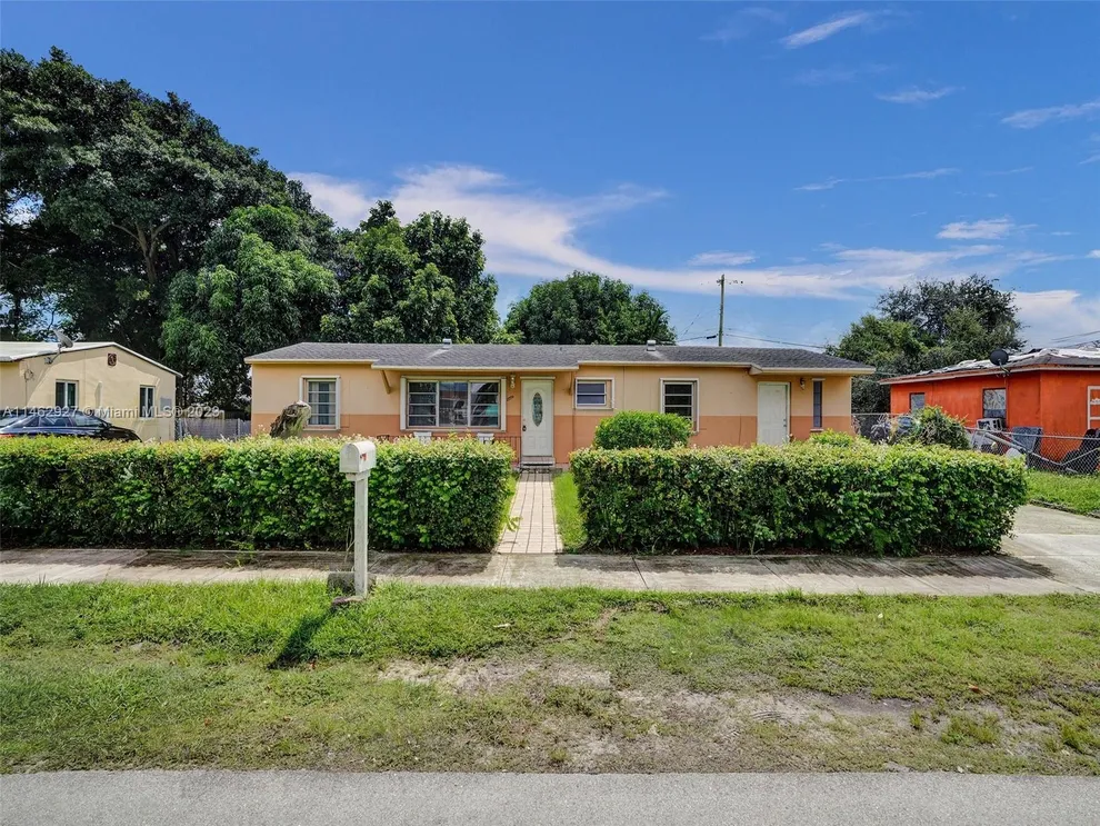 Unit for sale at 2770 NW 164th St, Miami Gardens, FL 33054