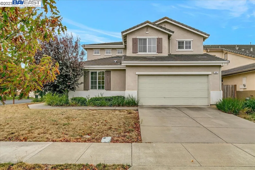 Unit for sale at 523 Mountain Meadows Dr, Fairfield, CA 94534