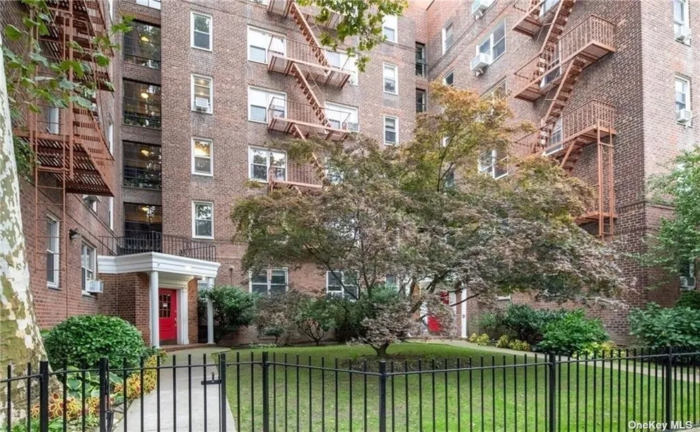 Unit for sale at 200 Congress Street, Cobble Hill, NY 11231