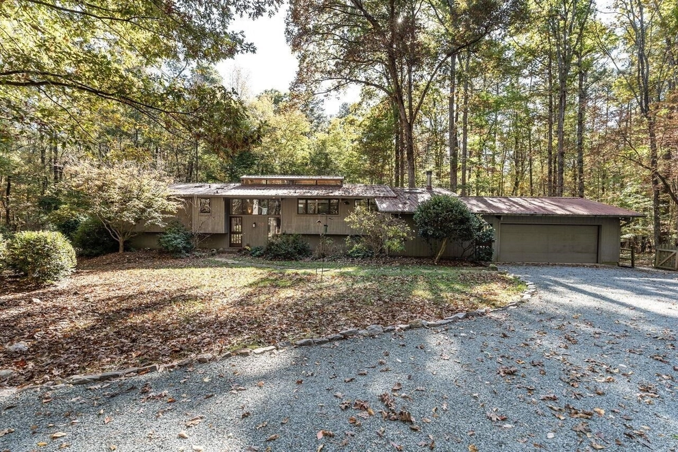 Unit for sale at 703 Damascus Church Road, Chapel Hill, NC 27516