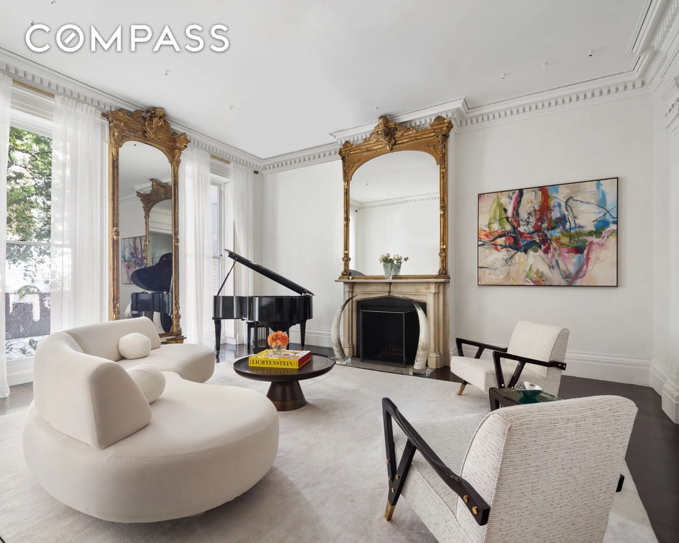 Unit for sale at 118 W 12th Street, Manhattan, NY 10011