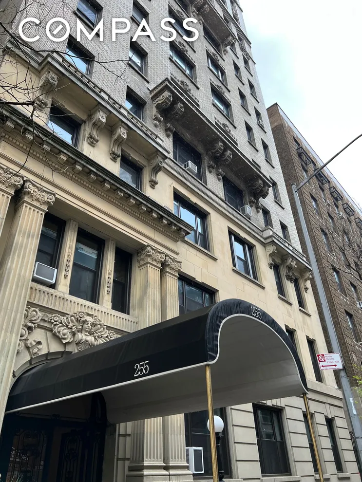 Unit for sale at 255 W 108th Street, Manhattan, NY 10025