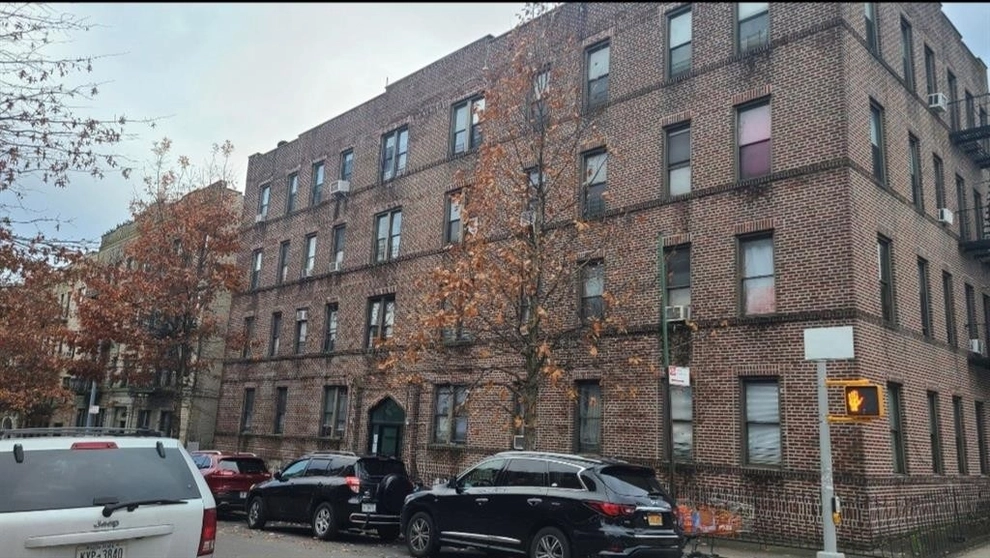 Photo of 902 42nd Street, Brooklyn, NY 11219