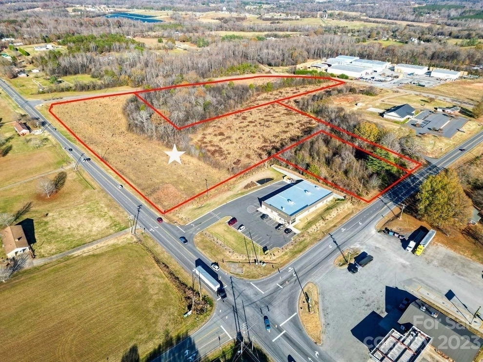 Unit for sale at 5624 Startown Road, Newton, NC 28658
