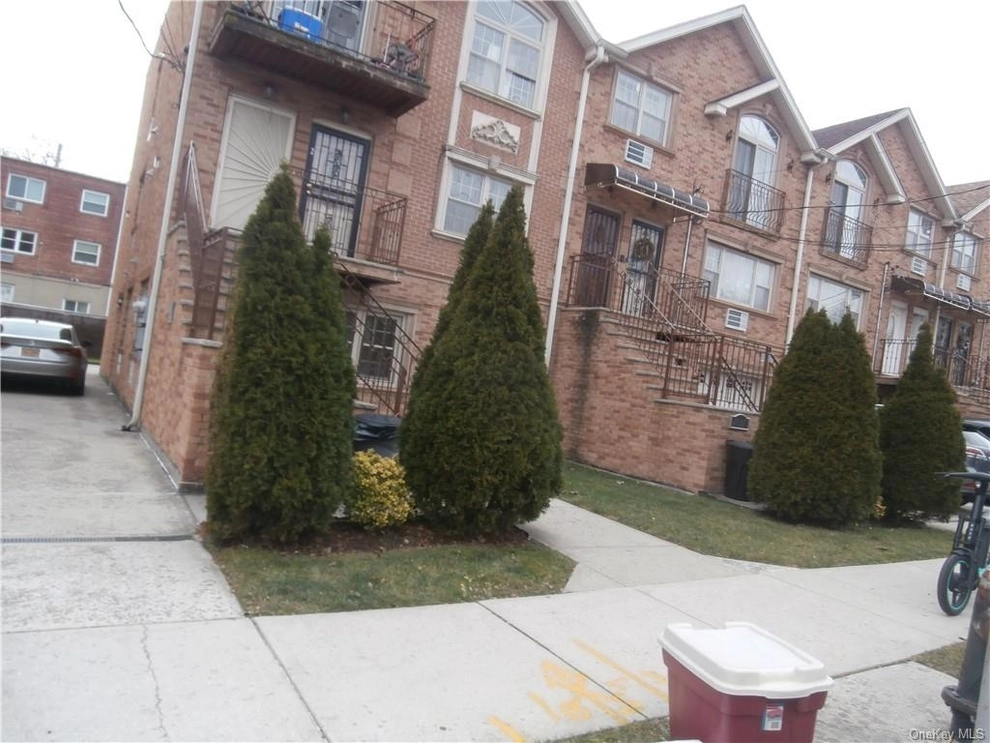 Unit for sale at 2833 Ely Avenue, Bronx, NY 10469