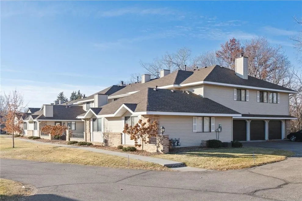 Unit for sale at 7661 Wedgewood Court N, Maple Grove, MN 55311