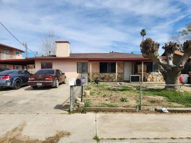 Unit for sale at 10810 Williams Street, Lamont, CA 93241