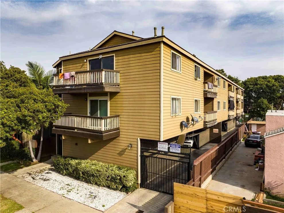 Unit for sale at 1740 N Stanton Place, Long Beach, CA 90804