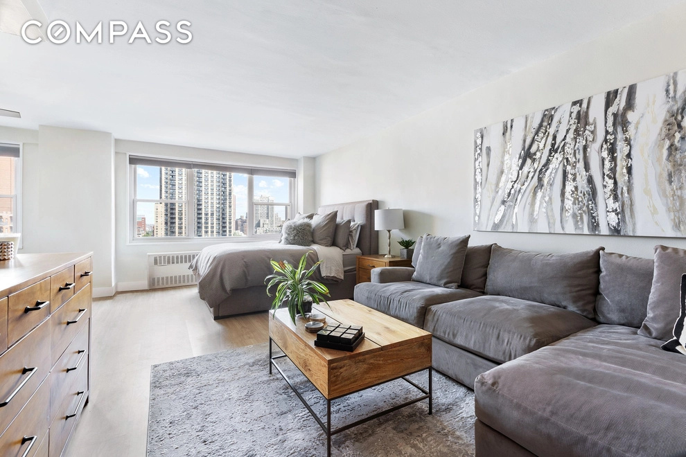 Unit for sale at 200 E 84th Street, Manhattan, NY 10028