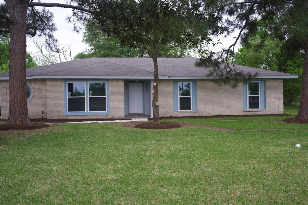 Unit for sale at 2616 Hill Avenue, Dickinson, TX 77539