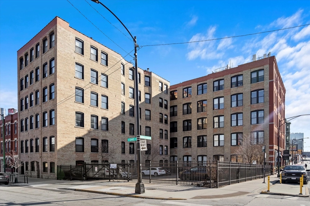 Photo of 525 North Halsted Street, Chicago, IL 60654