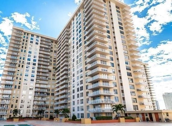 Unit for sale at 231 174th St, Sunny Isles Beach, FL 33160