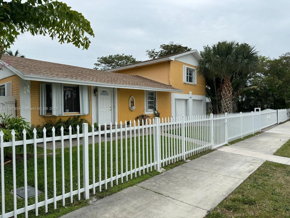 Unit for sale at 1123 N 18th Ave N, Lake Worth, FL 33460