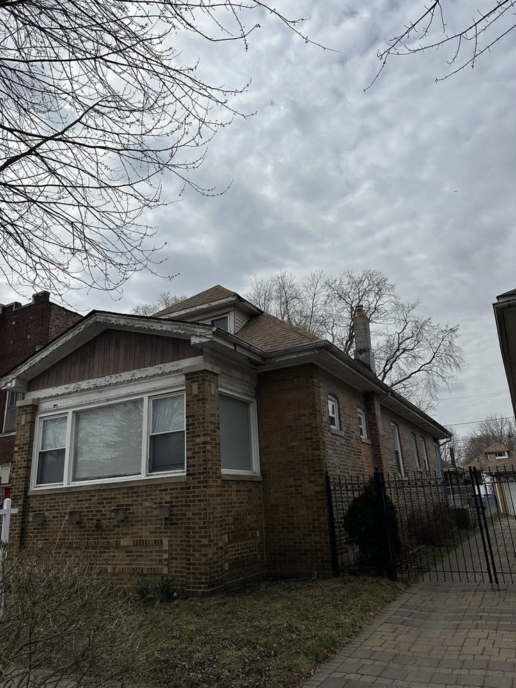 Unit for sale at 8108 S Manistee Avenue, Chicago, IL 60617