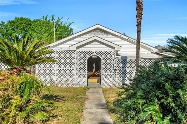 Unit for sale at 517 LINDEN Street, Metairie, LA 70003