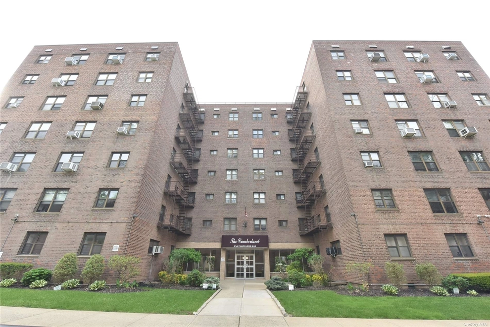 Photo of 87-40 Francis Lewis Boulevard, Queens Village, NY 11427