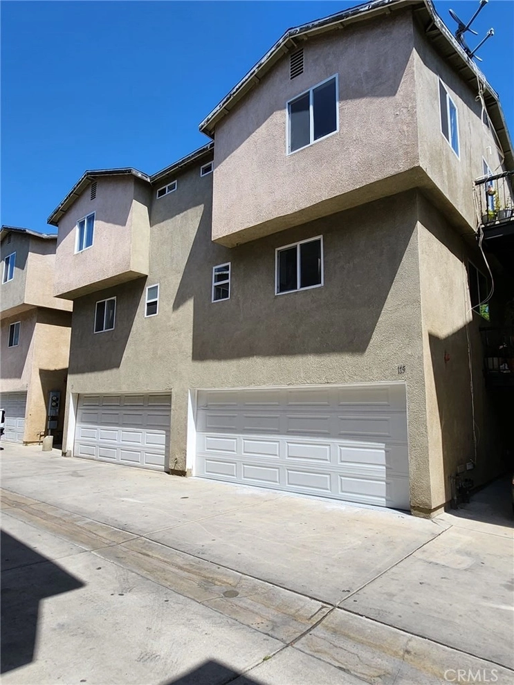 Unit for sale at 13801 Hoyt Street, Pacoima, CA 91331