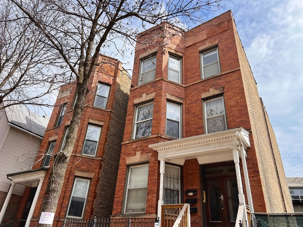 Unit for sale at 3343 N Sheffield Avenue, Chicago, IL 60657