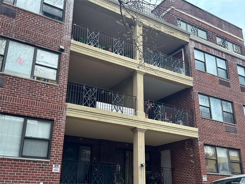 Unit for sale at 71-19 162nd Street, Fresh Meadows, NY 11365