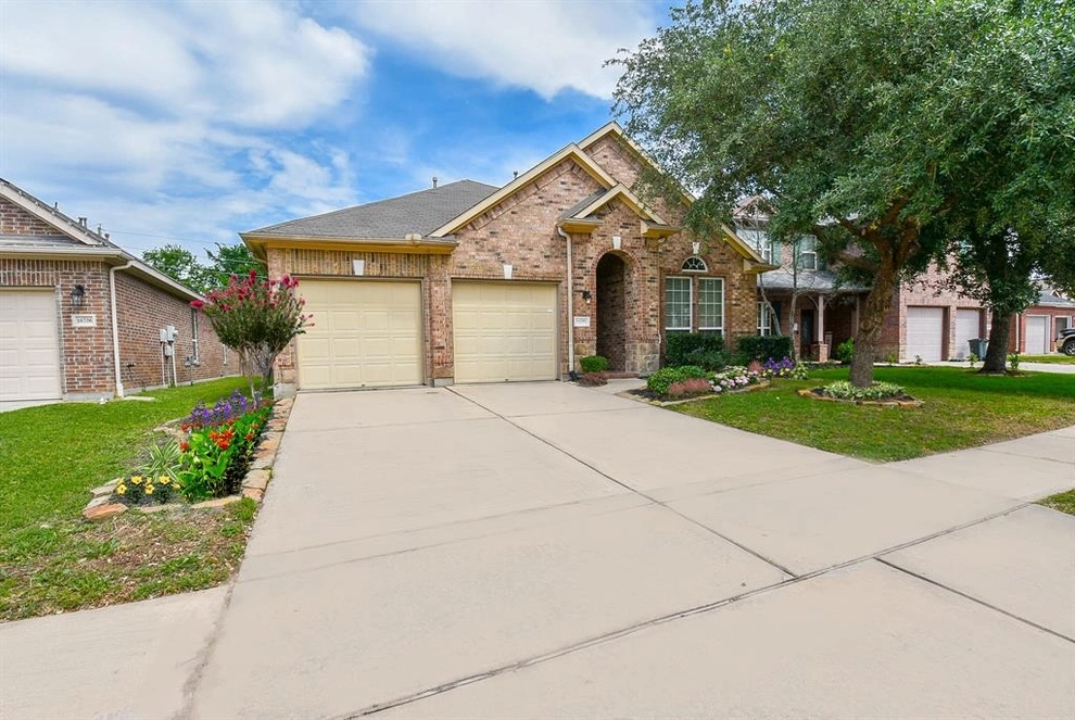 Unit for sale at 16702 Dover Mills Drive, Spring, TX 77379