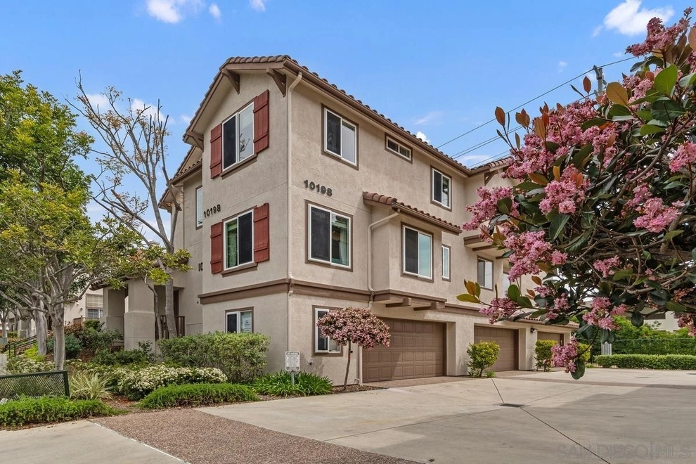 Unit for sale at 10198 Wateridge, San Diego, CA 92121