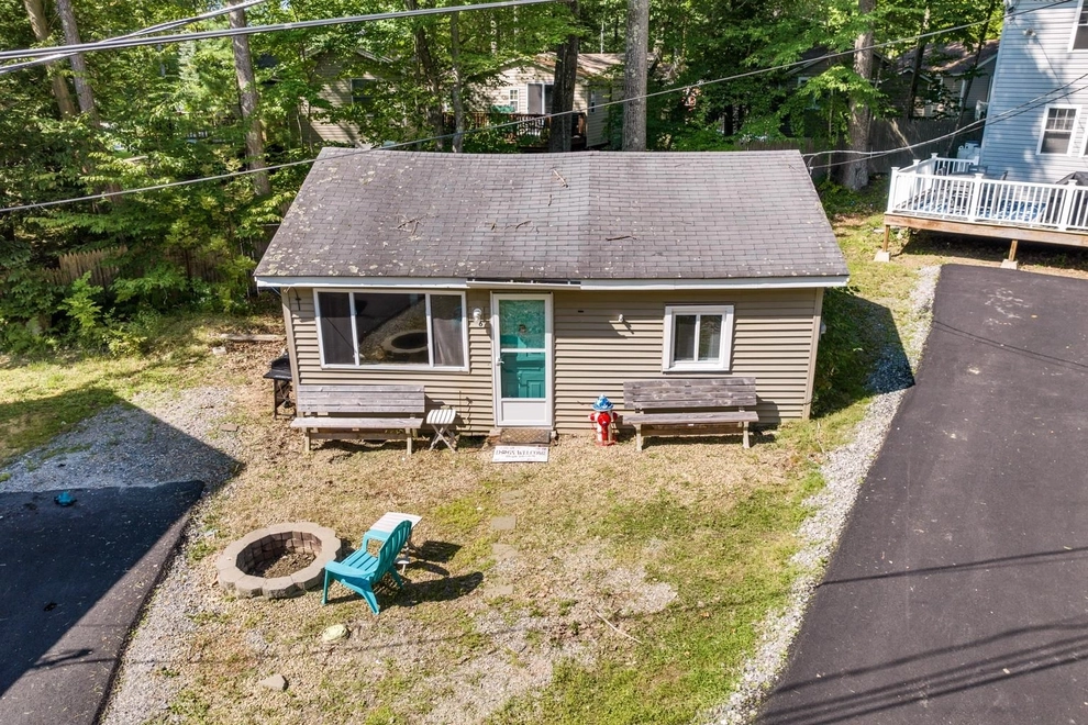 Photo of 672 Weirs Boulevard, Laconia, NH 03246