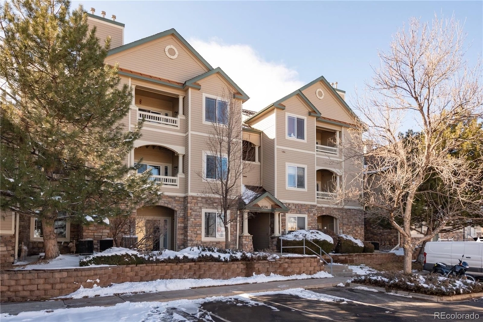 Unit for sale at 8374 S Holland Way, Littleton, CO 80128