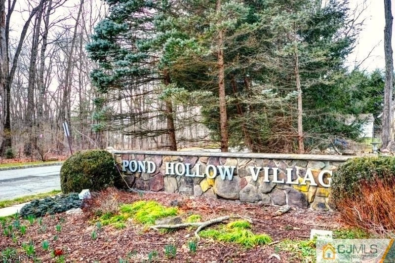 66 Pond Hollow Drive