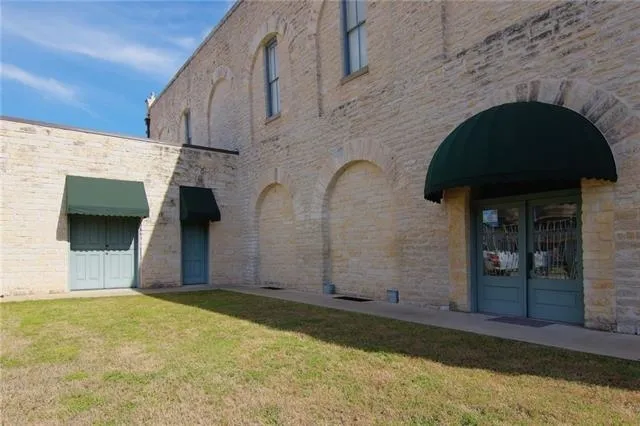 Photo of 127 North Avenue D, Clifton, TX 76634