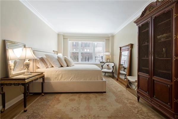 Unit for sale at 220 Madison Ave, Manhattan, NY 10016