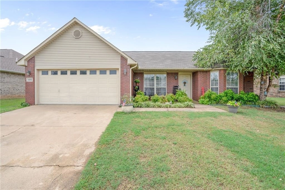 Photo of 604 Dugan Mill Circle, Fort Smith, AR 72908