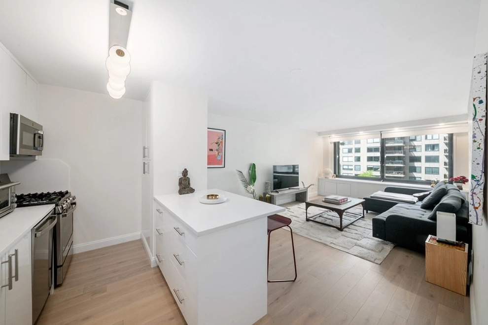 Unit for sale at 531 Main Street, Manhattan, NY 10044