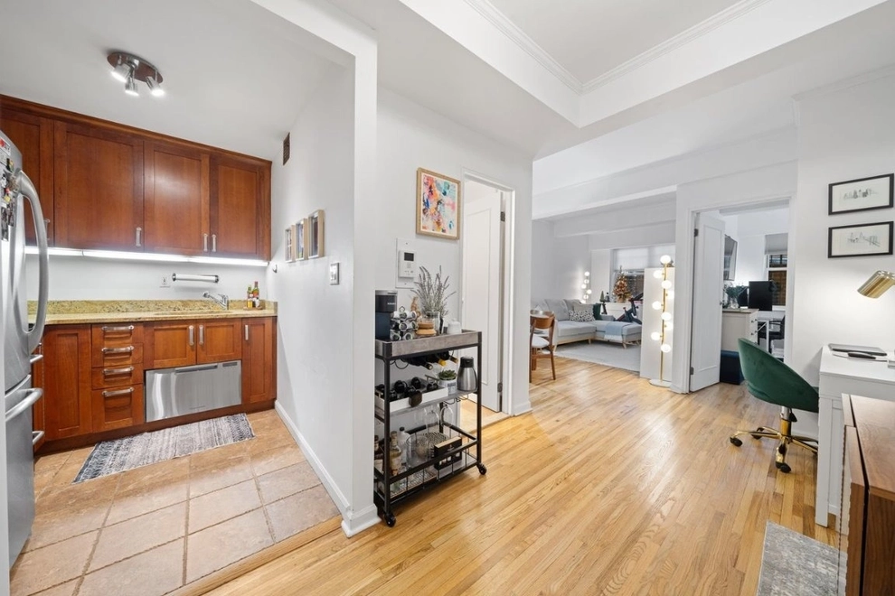 Unit for sale at 166 W 76th Street, Manhattan, NY 10023
