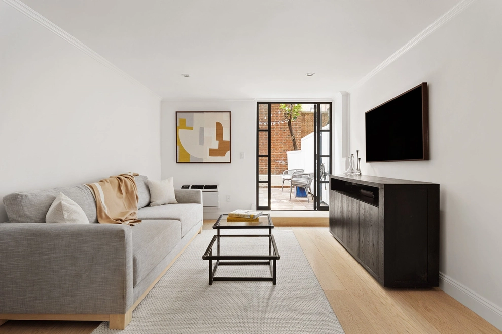 435 East 86th Street