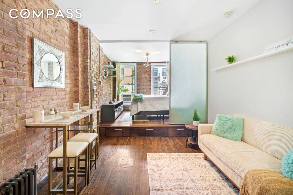 186 East 2nd Street