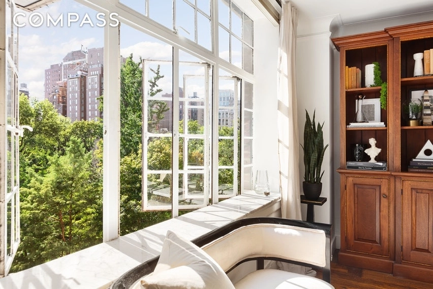 Unit for sale at 44 Gramercy Park N, Manhattan, NY 10010