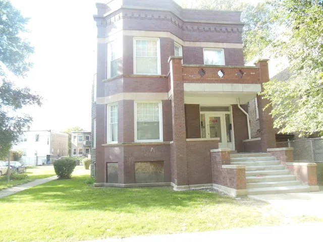 Photo of 7812 South Peoria Street, Chicago, IL 60620