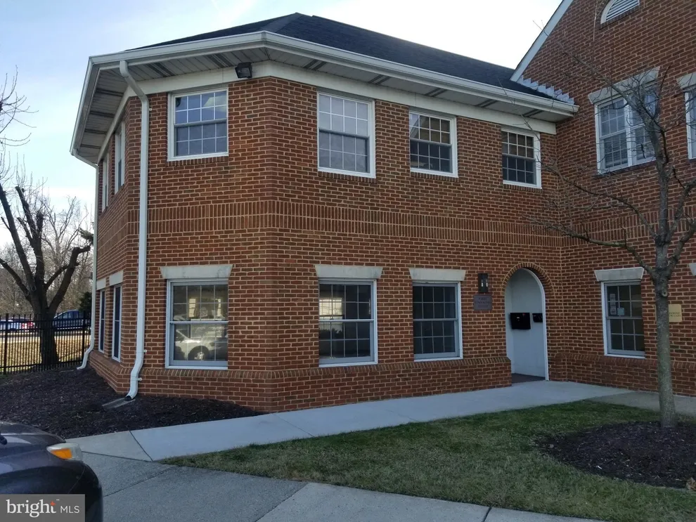 Photo of 1831 Forest Drive, Annapolis, MD 21401