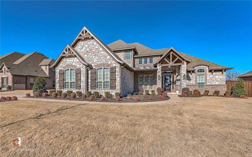 Photo of 2703 West Amour Drive, Rogers, AR 72758