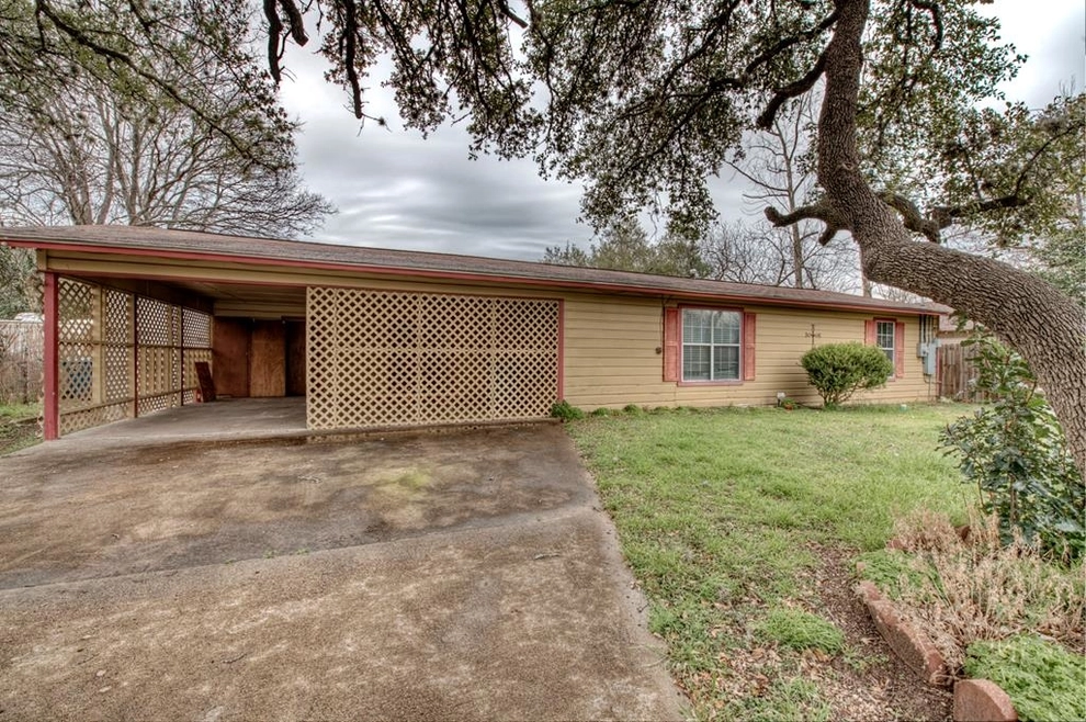 Photo of 220 Guadalupe, Kerrville, TX 78028